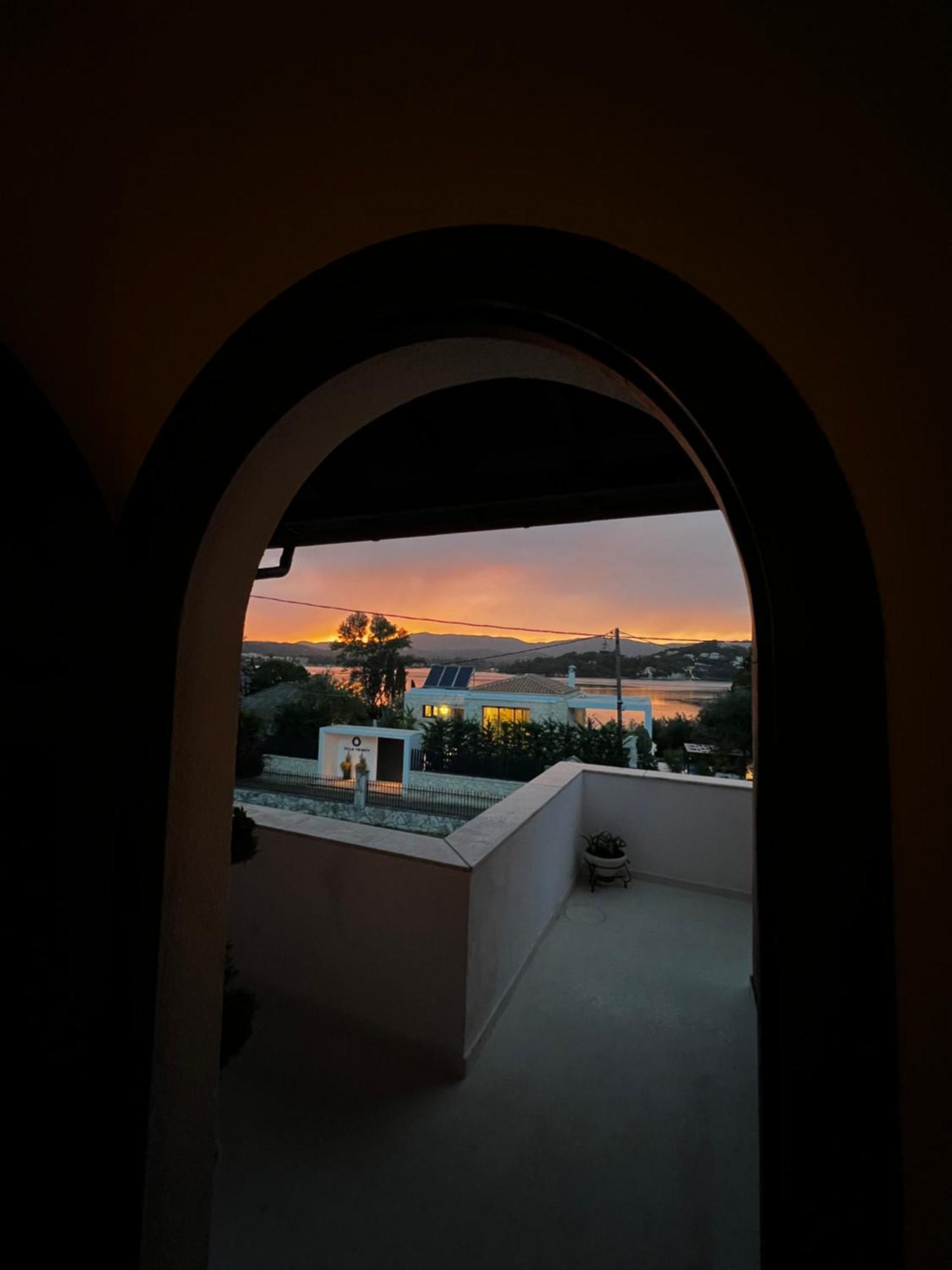 Villa Nisi Gerekou コントカリ エクステリア 写真